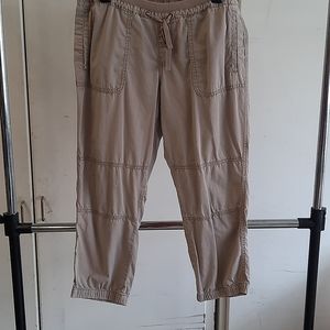 Old Navy Women's Dark Tan Capris